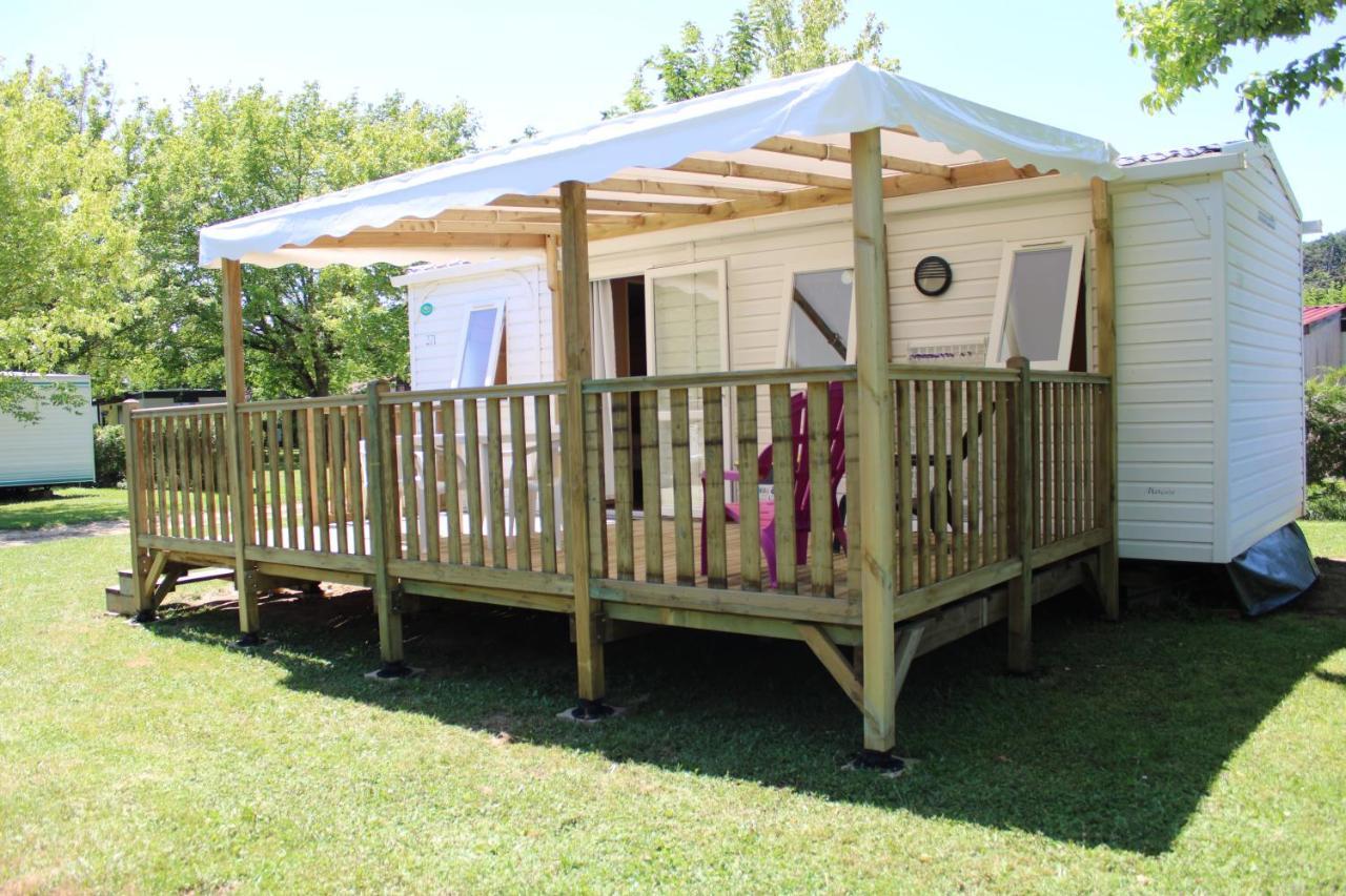 Camping Familial Paisible Avec Piscine, Mobil Home , Chalet, Studio & Emplacement Nue Casties-Labrande Экстерьер фото
