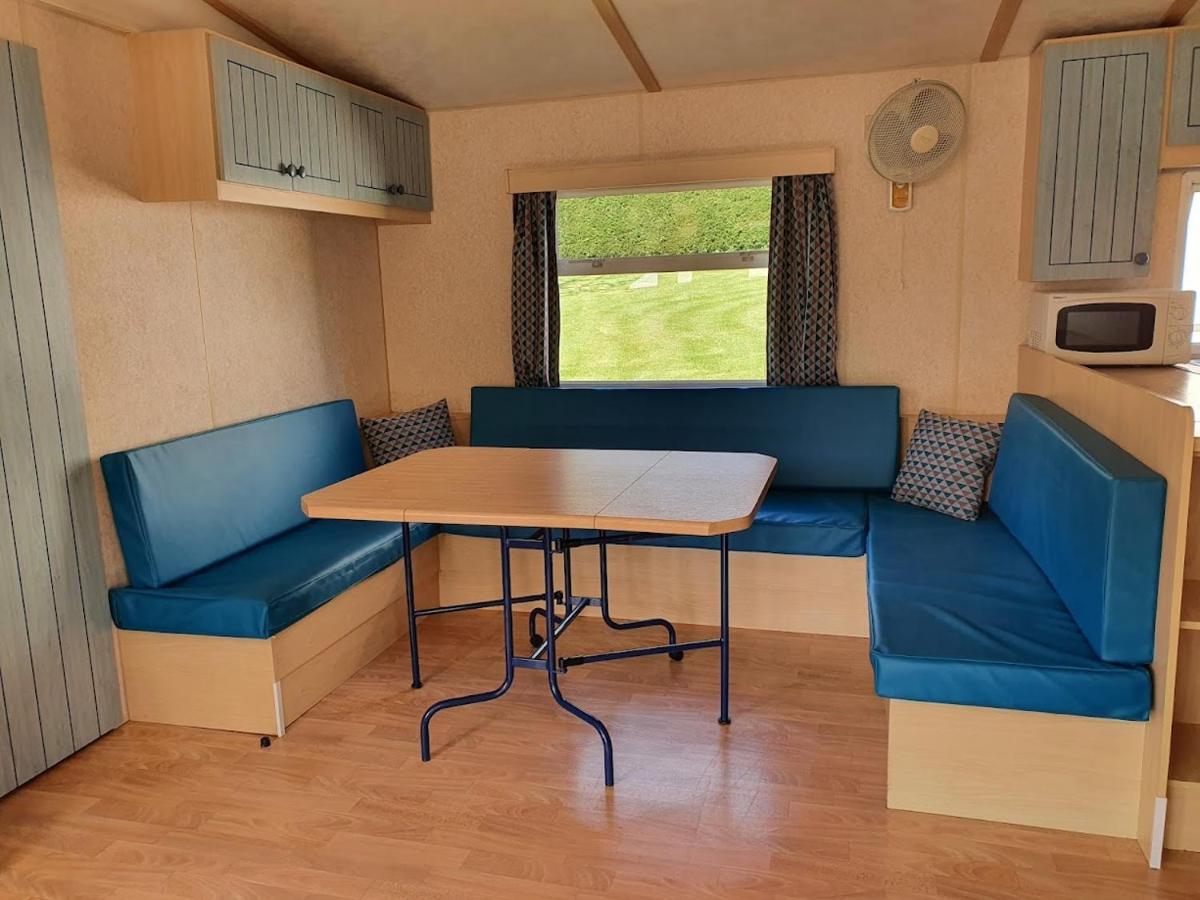 Camping Familial Paisible Avec Piscine, Mobil Home , Chalet, Studio & Emplacement Nue Casties-Labrande Экстерьер фото