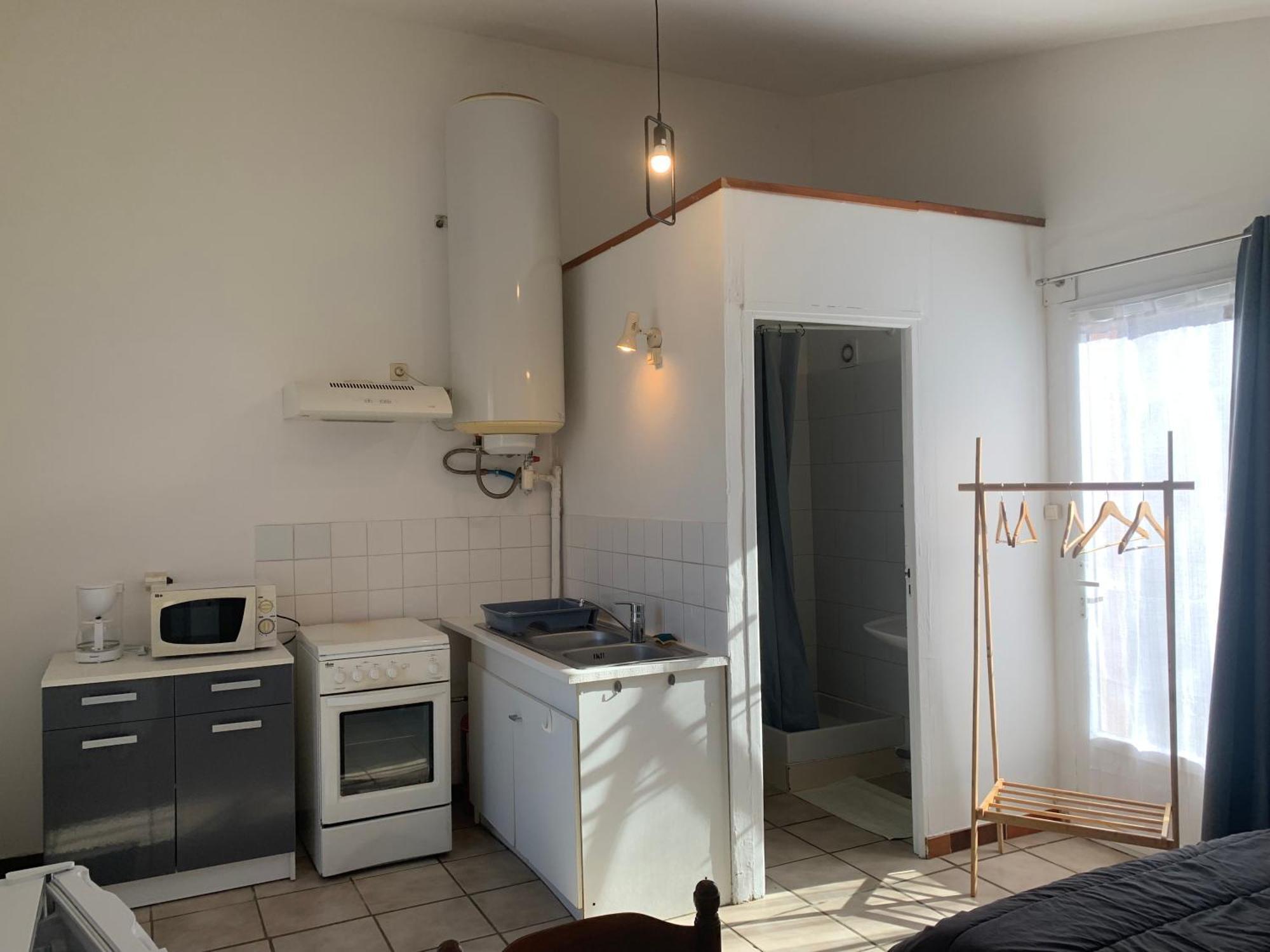 Camping Familial Paisible Avec Piscine, Mobil Home , Chalet, Studio & Emplacement Nue Casties-Labrande Экстерьер фото
