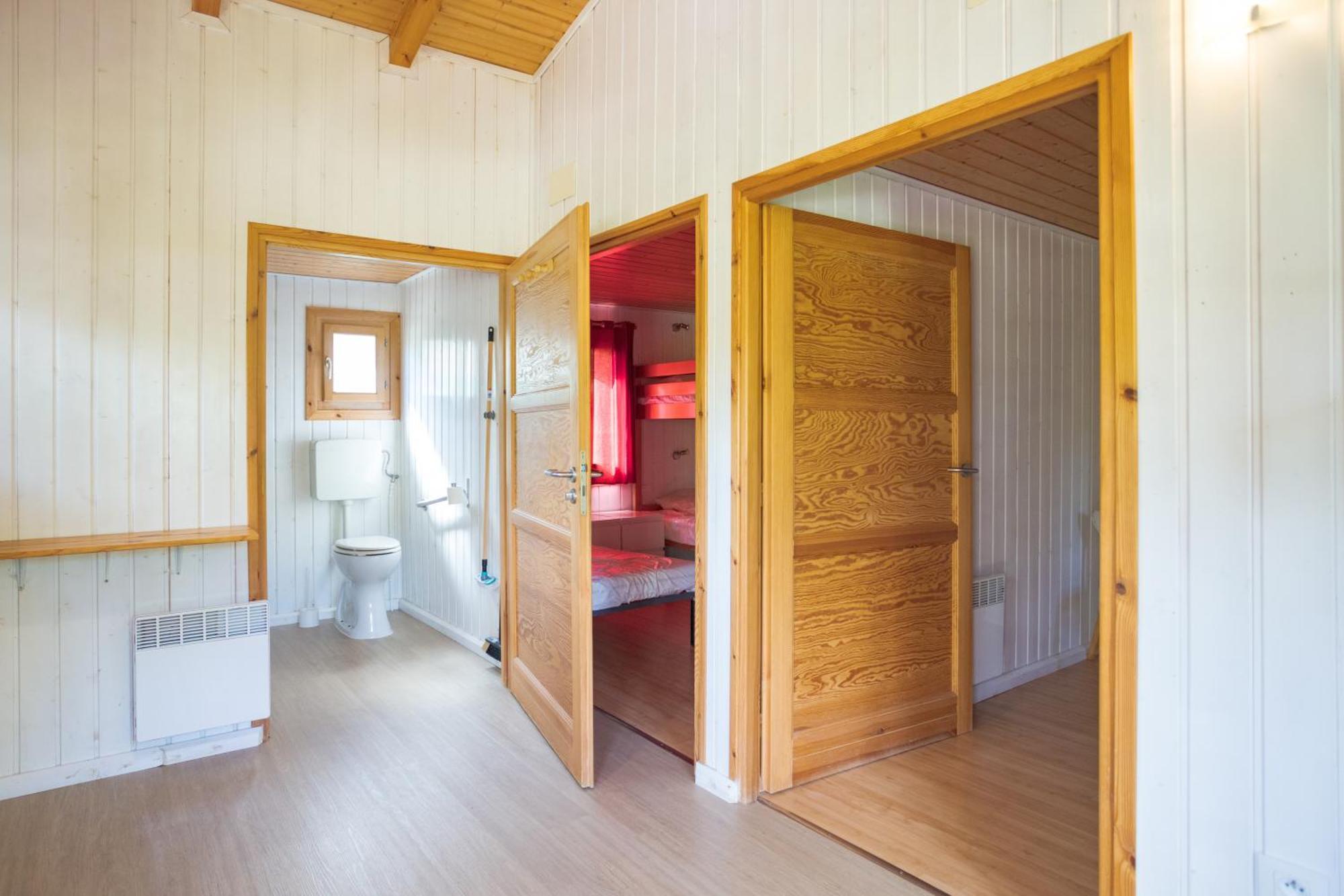 Camping Familial Paisible Avec Piscine, Mobil Home , Chalet, Studio & Emplacement Nue Casties-Labrande Экстерьер фото