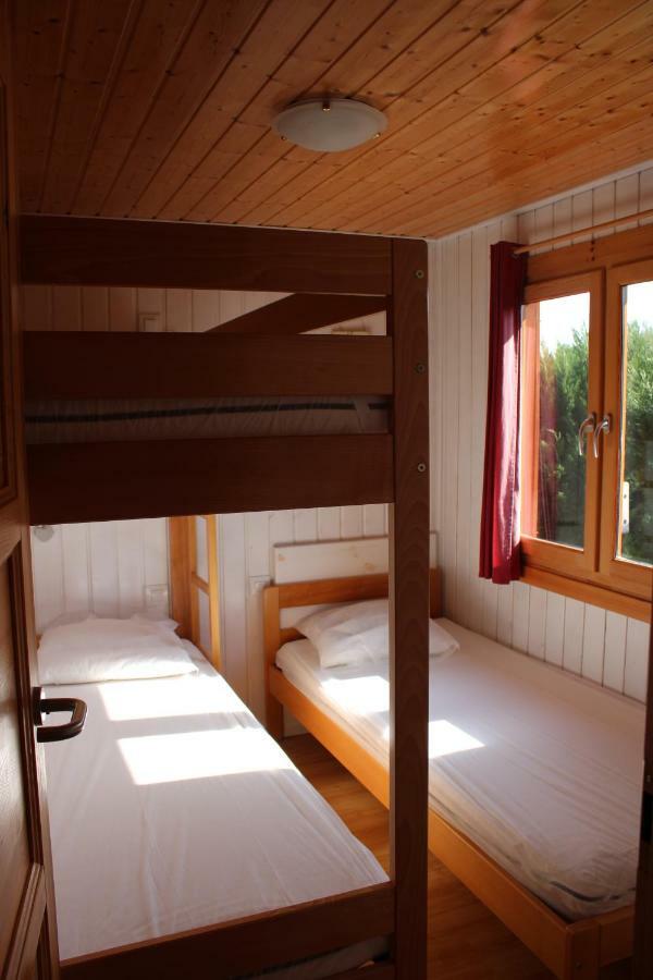 Camping Familial Paisible Avec Piscine, Mobil Home , Chalet, Studio & Emplacement Nue Casties-Labrande Экстерьер фото