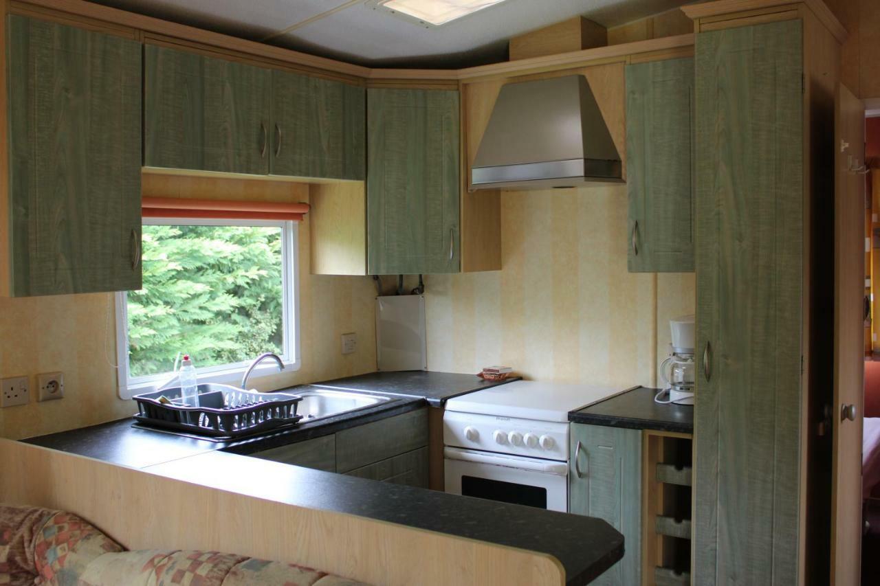 Camping Familial Paisible Avec Piscine, Mobil Home , Chalet, Studio & Emplacement Nue Casties-Labrande Экстерьер фото
