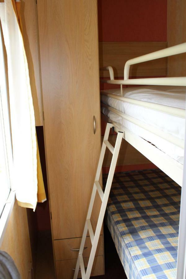 Camping Familial Paisible Avec Piscine, Mobil Home , Chalet, Studio & Emplacement Nue Casties-Labrande Экстерьер фото